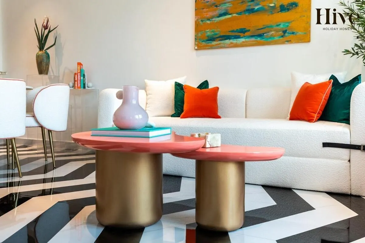 Luxury 1 Bed Apartment With Burj Khalifa Views Dubai United Arab Emirates