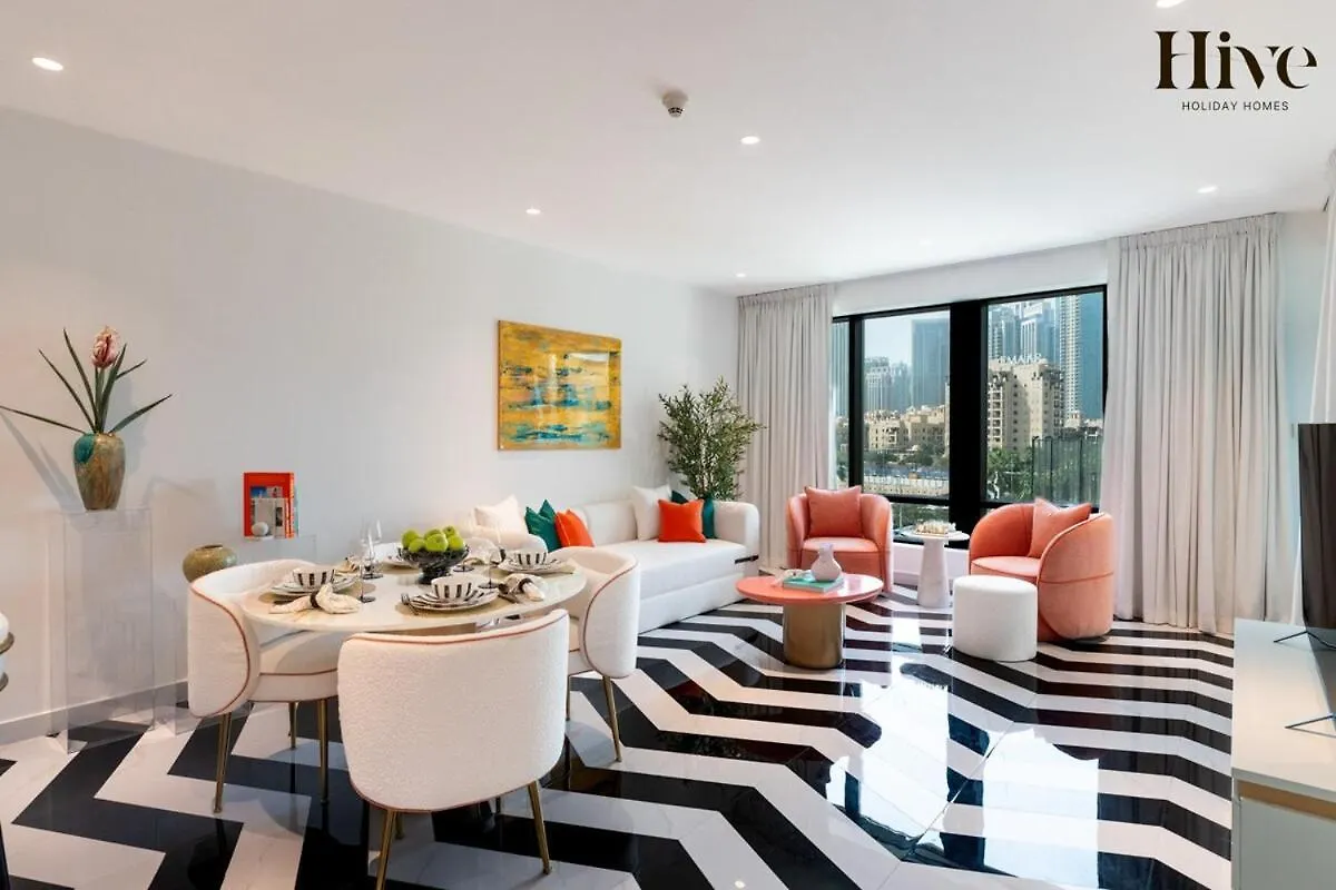 Luxury 1 Bed Apartment With Burj Khalifa Views Dubai